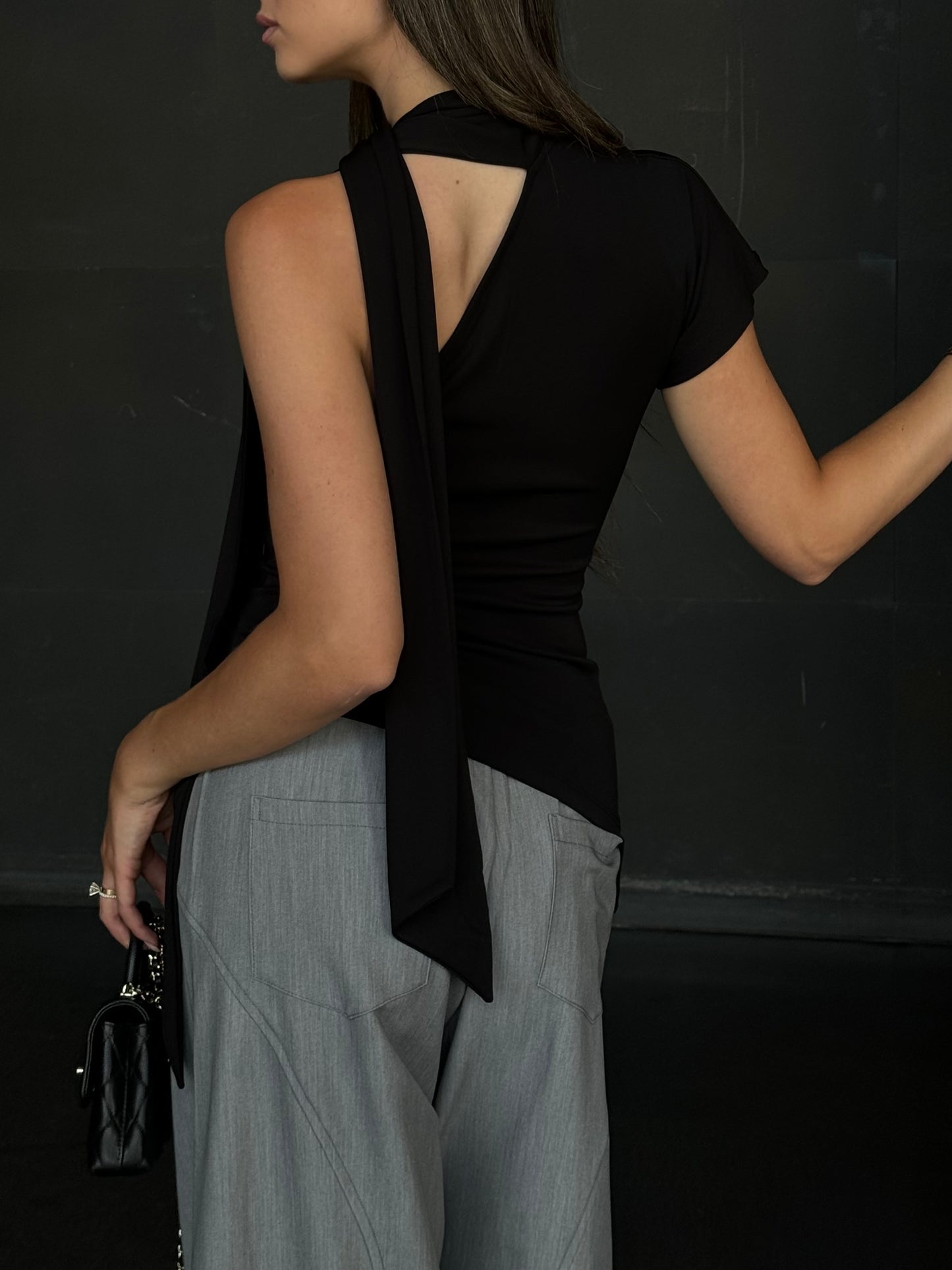 One-shoulder top with a scarf