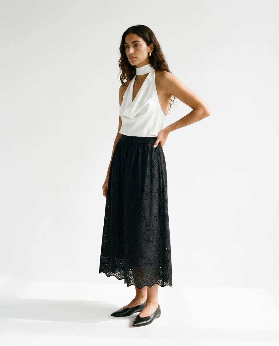 lace skirt éternelle - on model