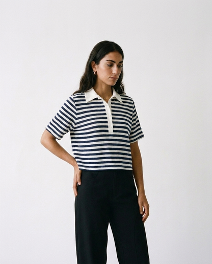 Navy striped crop top éternelle - on model