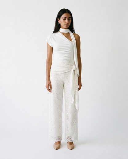 Side Tie Lace Pants éternelle - on model