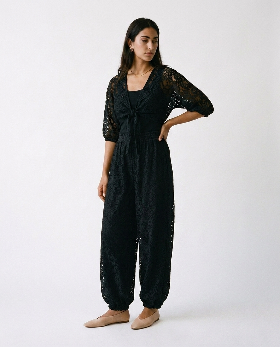 Lace balloon pants éternelle - on model