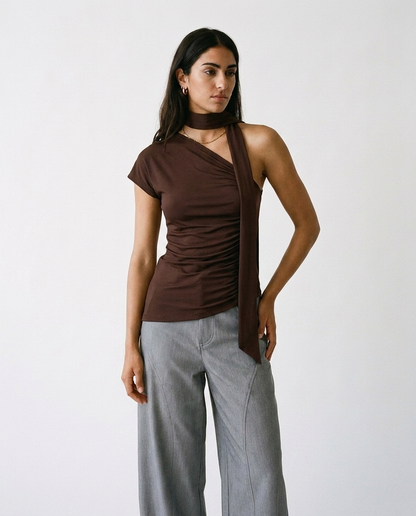 One-shoulder top with a scarf éternelle - on model