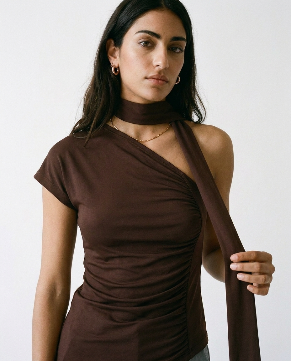 One-shoulder top with a scarf éternelle - detail